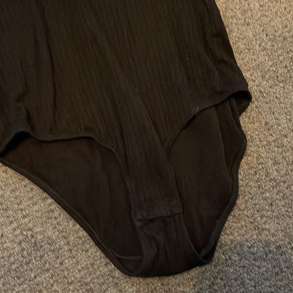 Ribbed mock neck cutout black long sleeve princess tam tam - Picture 2 of 6